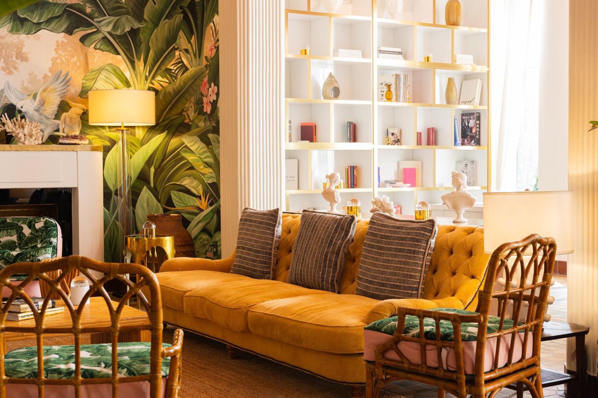 The Savoy Hotel & Beach Club Miami Beach Bagian luar foto