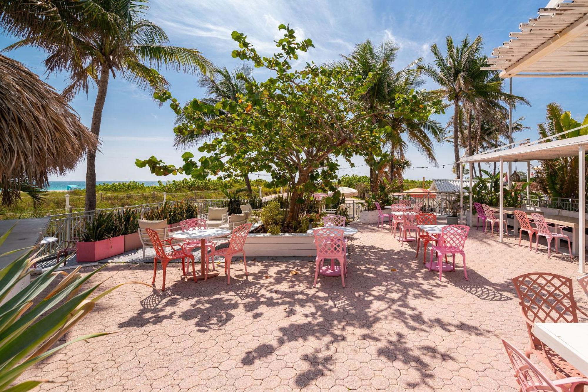 The Savoy Hotel & Beach Club Miami Beach Bagian luar foto