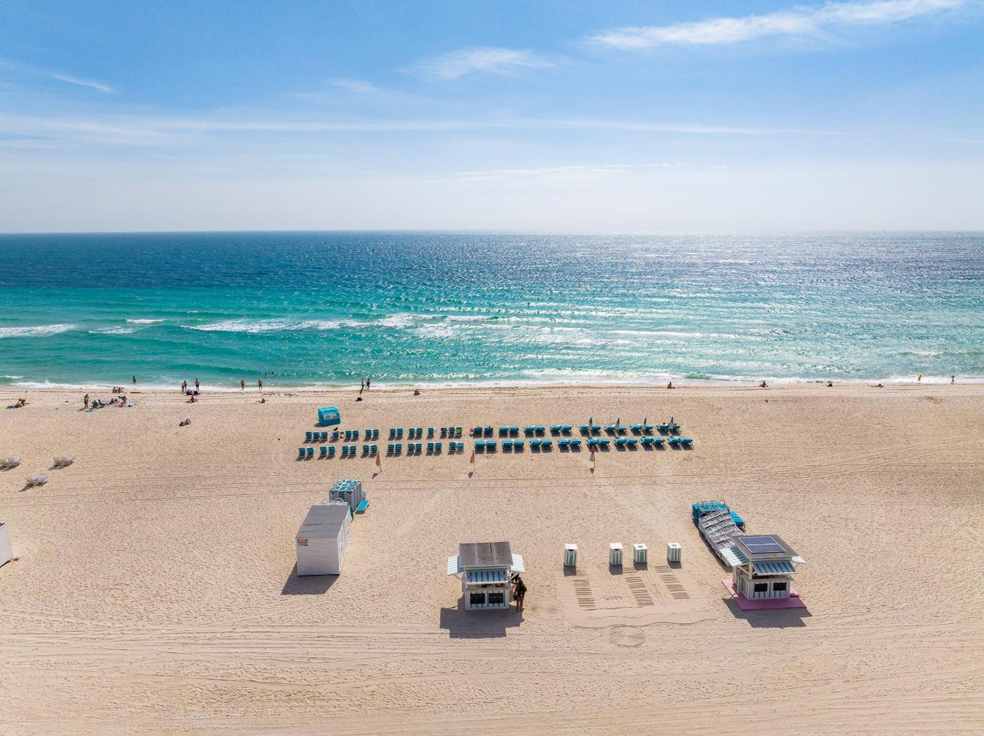 The Savoy Hotel & Beach Club Miami Beach Bagian luar foto